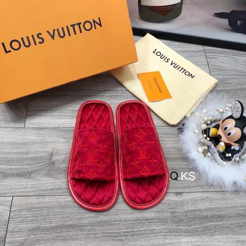 LV Women's Slippers 241